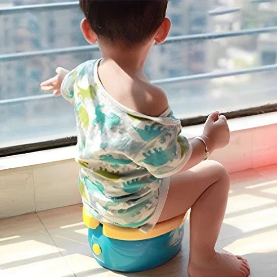 Pot bebe pour apprendre a faire pipi