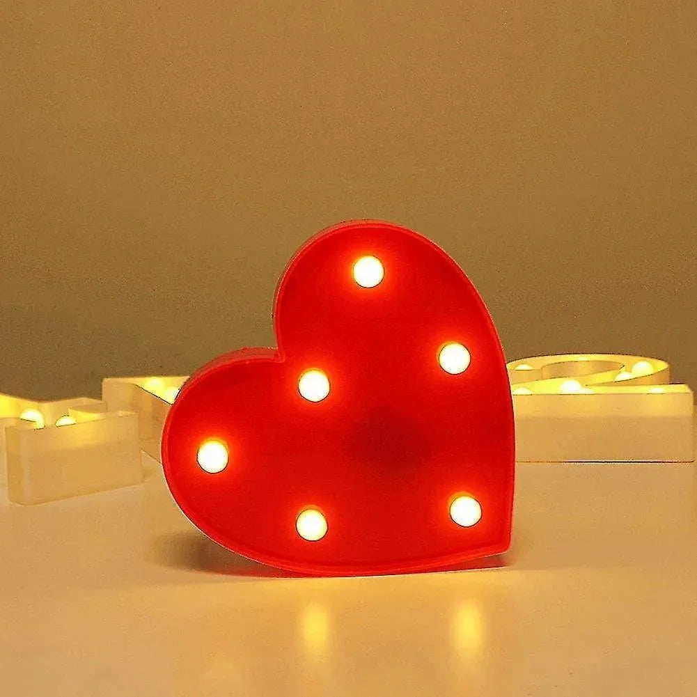 Veilleuse LED en forme de cœur rouge, lumière douce pour chambre bébé ou enfant.
