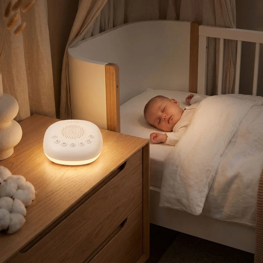 bebe-dort-paisible-avec-veilleuse-bruit-blanc