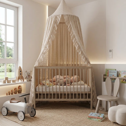 ciel de lit beige élégant qui tamise la chambre