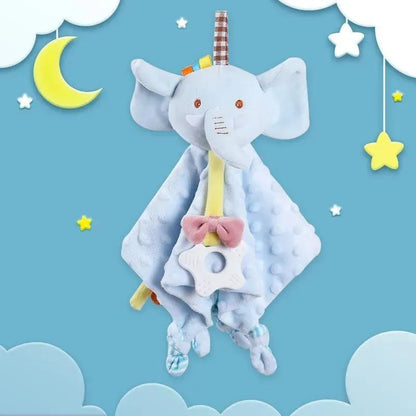 Doudou éléphant bleu pour bébé avec anneau de dentition, sur fond nuages et étoiles.