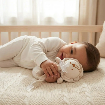doudou-lion-attache-tetine-bebe-rassure