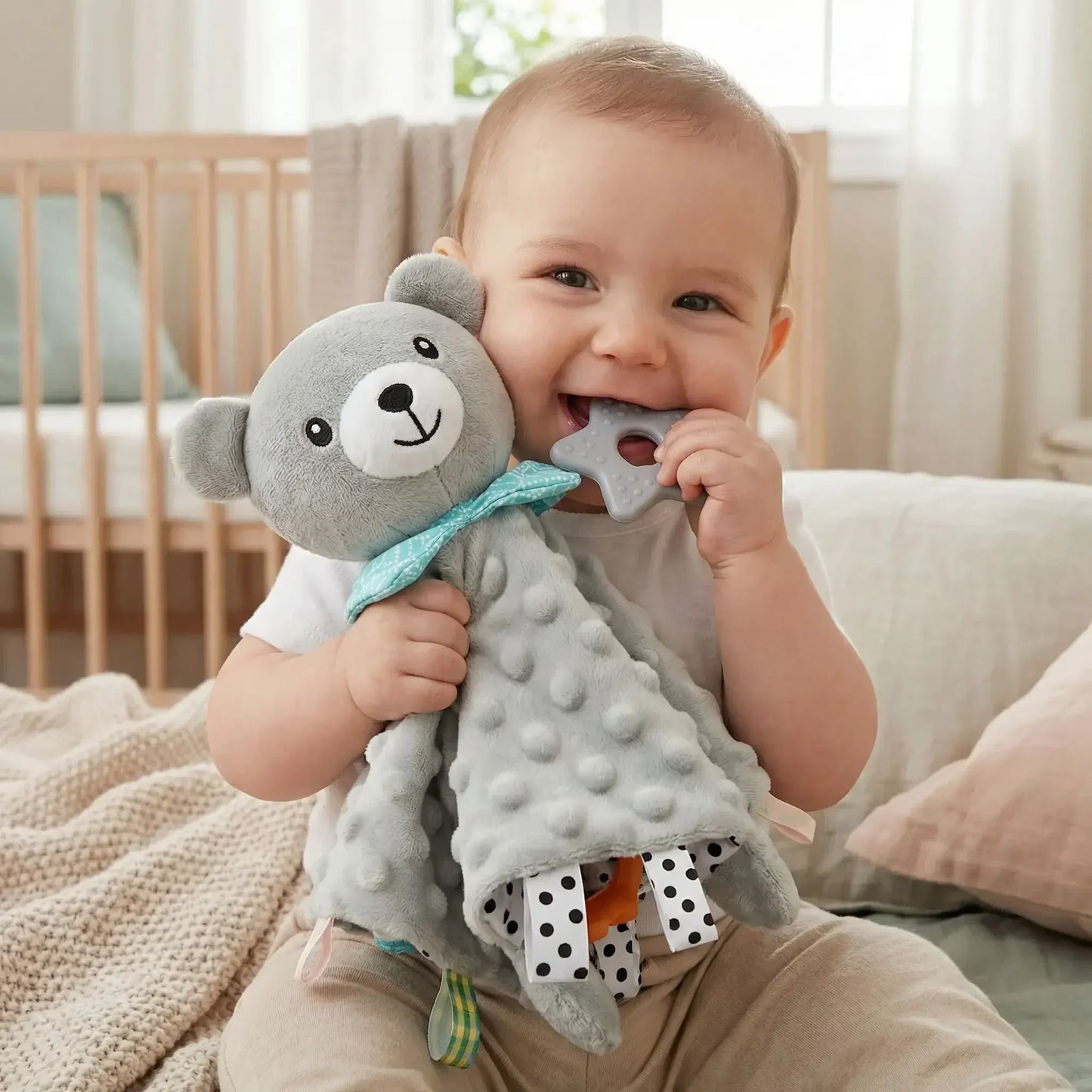 doudou-ourson-gris-anneau-dentition