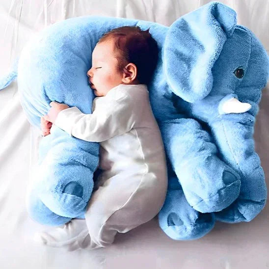 peluche elephant bleu avec bébé couché dessus