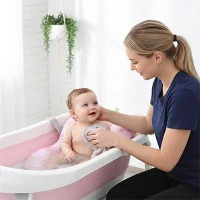 siege de bain  bebe  avec maman 