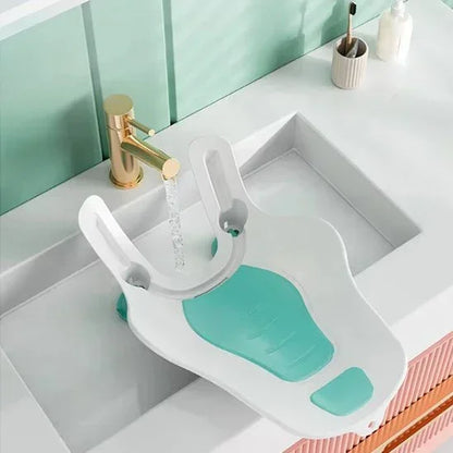 Siege de bain bebe pour laver dans l'evier