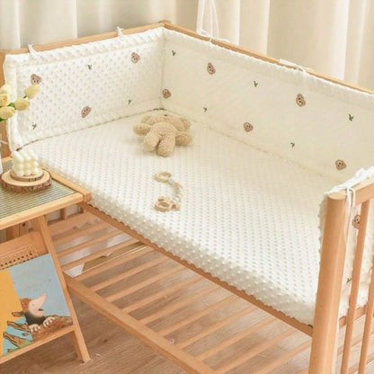 tour-lit-bébé-beige